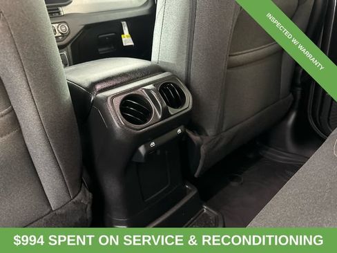 Used 2024 Jeep Wrangler Unlimited w/ Convenience Group AWD/4WD image 15