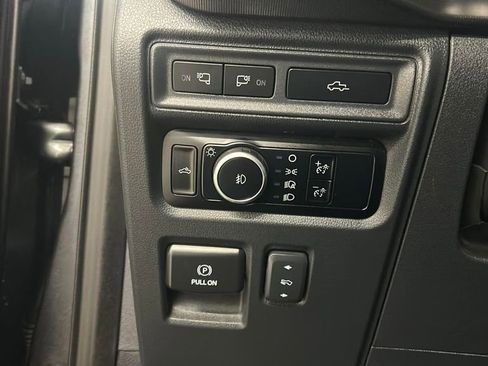 Used 2023 Ford F150 Platinum image 25