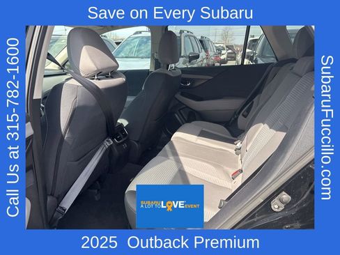 Used 2025 Subaru Outback Premium AWD/4WD image 31