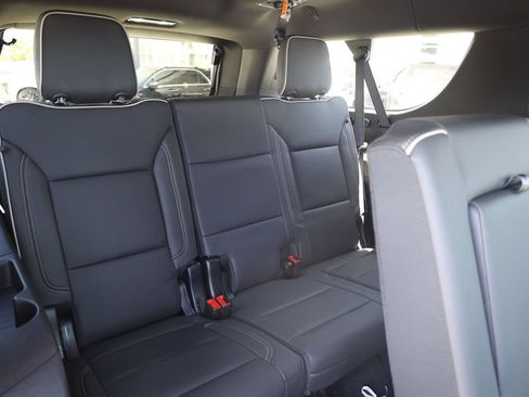 New 2026 GMC Yukon XL Elevation AWD/4WD image 18