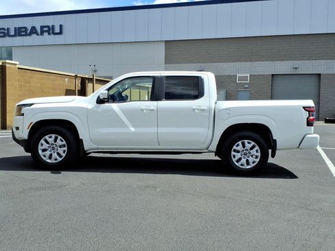 Used 2022 Nissan Frontier SV RWD image 4
