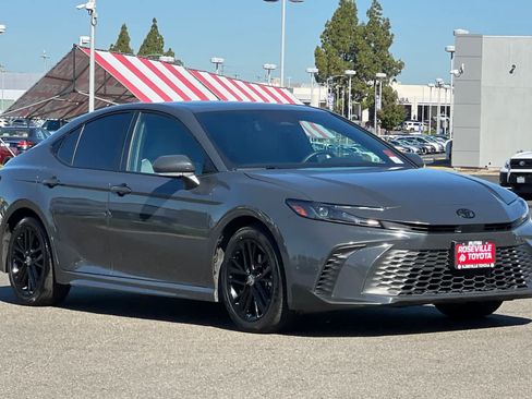Used 2025 Toyota Camry SE w/ Multimedia Upgrade Package FWD image 5