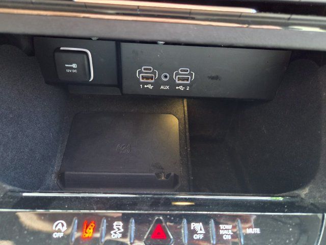 Certified 2022 Jeep Wagoneer Series III w/ Flexible Seating Group RWD image 26