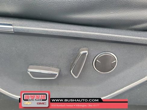 Used 2022 Ford F150 Lariat w/ Equipment Group 502A High AWD/4WD image 17