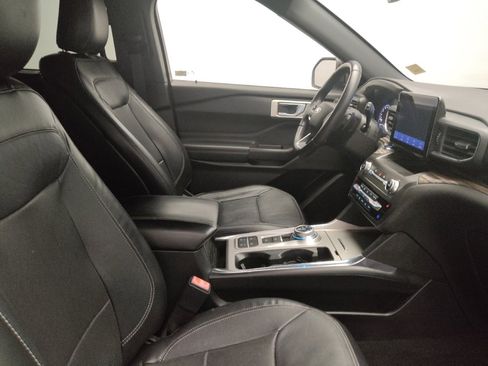 Used 2020 Ford Explorer Limited image 21