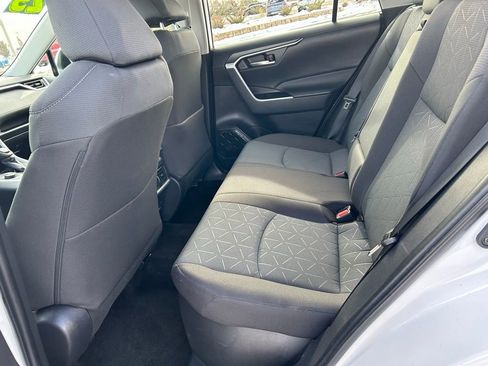 Used 2025 Toyota RAV4 XLE image 26