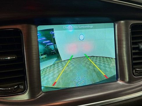 Used 2017 Dodge Charger SXT w/ AWD Premium Group image 14