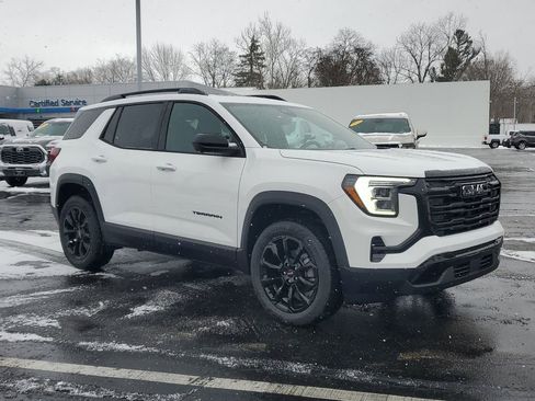 New 2026 GMC Terrain Elevation w/ Elevation Premium Package image 2