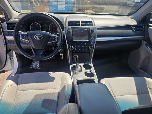 Used 2016 Toyota Camry SE FWD image 18