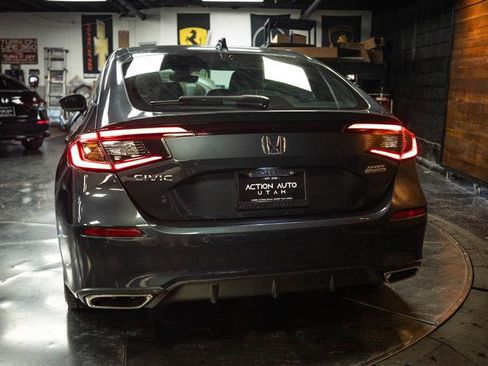 Used 2024 Honda Civic Sport Touring image 6
