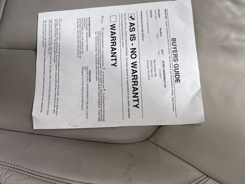 Used 2017 Chrysler Pacifica Touring-L image 25