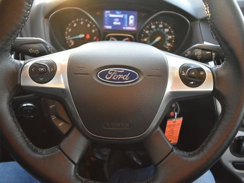 Used 2014 Ford Focus SE w/ Equipment Group 201A image 18
