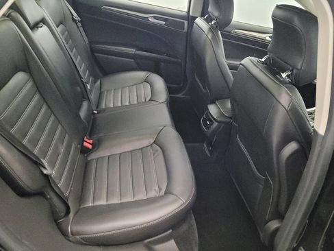 Used 2013 Ford Fusion Energi SE FWD image 19