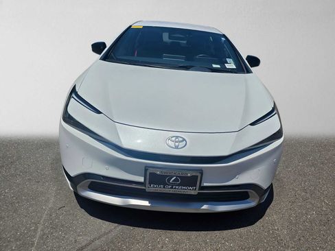 Used 2023 Toyota Prius Prime FWD image 8