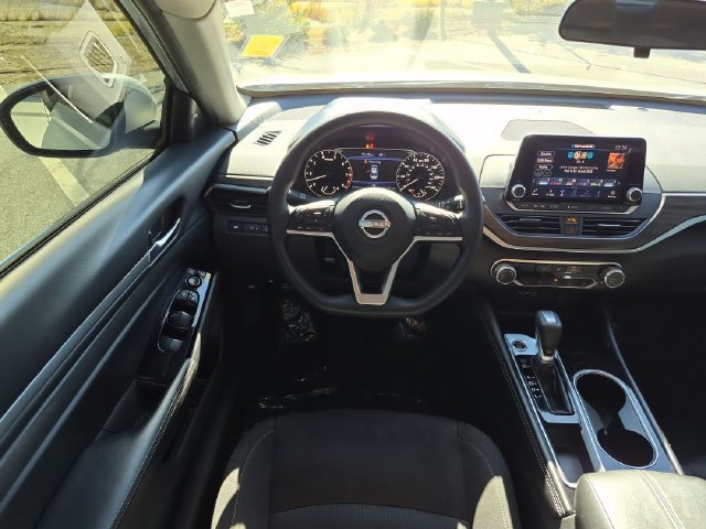 Certified 2023 Nissan Altima 2.5 SV FWD image 28