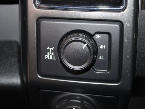 Used 2018 Ford F150 XLT w/ Equipment Group 302A Luxury AWD/4WD image 27