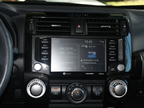 Used 2023 Toyota 4Runner TRD Off-Road image 16