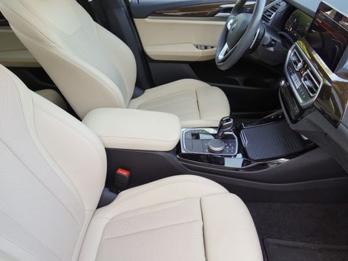 Used 2023 BMW X3 sDrive30i w/ Premium Package w/ZPA RWD image 12