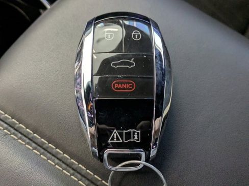 Used 2023 Bentley Flying Spur W12 image 24