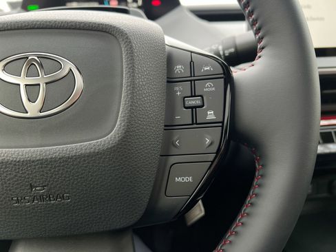 New 2026 Toyota Prius Plug-In Hybrid FWD image 33