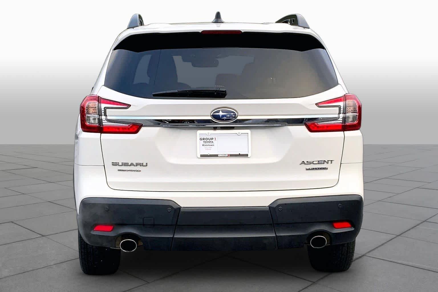 Used 2023 Subaru Ascent Limited AWD/4WD image 5
