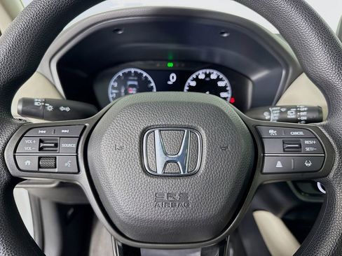 Used 2025 Honda HR-V LX image 16