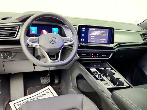 Used 2024 Volkswagen Atlas Cross Sport SE w/ Panoramic Sunroof Package FWD image 13