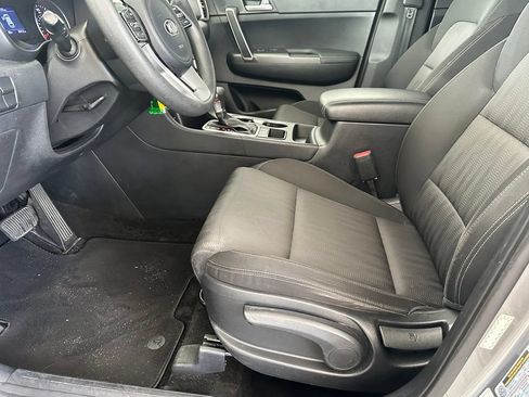 Used 2021 Kia Sportage LX FWD image 13