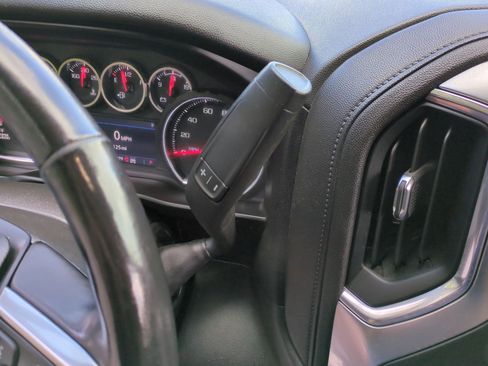 Used 2020 Chevrolet Silverado 1500 LT Trail Boss image 15