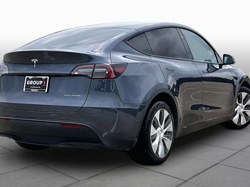 Used 2023 Tesla Model Y Long Range AWD/4WD image 11
