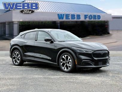 New 2025 Ford Mustang Mach-E Select w/ Comfort Package Lite