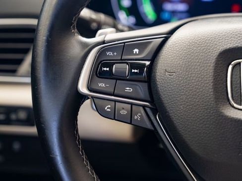 Used 2019 Honda Accord Touring image 16