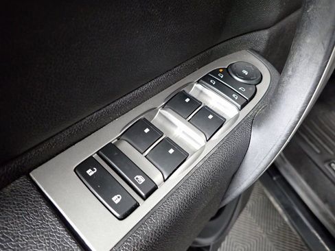 Used 2013 Chevrolet Silverado 1500 LT AWD/4WD image 15