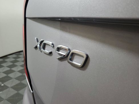 Certified 2026 Volvo XC90 B6 Plus w/ Protection Package Premier AWD/4WD image 8