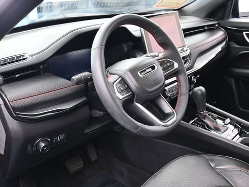 Used 2023 Jeep Compass Trailhawk w/ Trailhawk Elite Group image 10