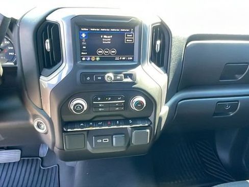 Used 2023 Chevrolet Silverado 1500 Custom Trail Boss w/ LPO, Dark Essentials Package AWD/4WD image 17