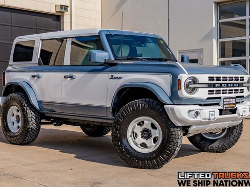 Used 2023 Ford Bronco Heritage Edition image 1