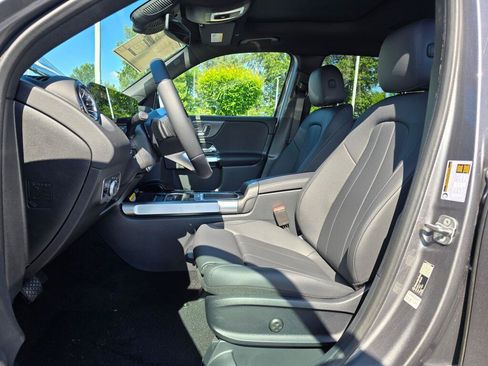 New 2026 Mercedes-Benz GLB 250 4MATIC image 13