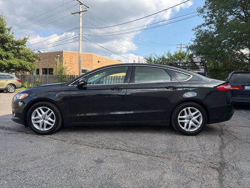 Used 2013 Ford Fusion SE FWD image 3