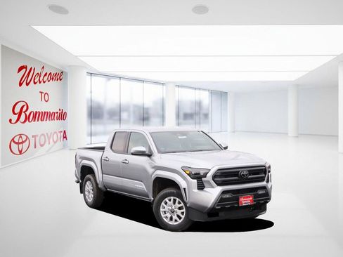 New 2026 Toyota Tacoma SR5 image 2