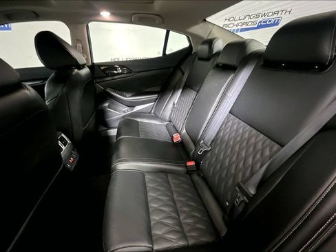 Used 2023 Nissan Maxima Platinum w/ Sport Mat Group FWD image 21