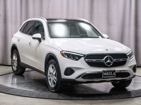 Certified 2025 Mercedes-Benz GLC 300 GLC 300 image 5