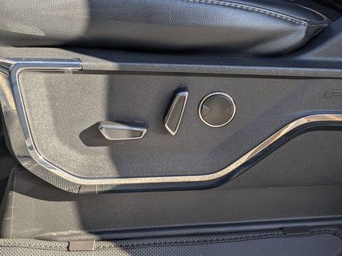 Used 2023 Ford F150 Lariat w/ Equipment Group 502A High image 20