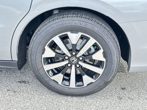 New 2026 Honda Odyssey EX-L image 12
