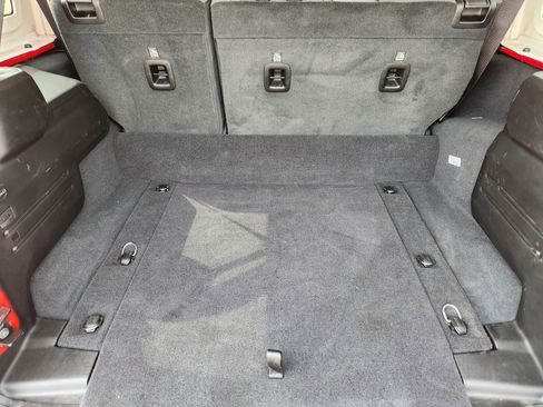 Certified 2025 Jeep Wrangler Sahara image 41