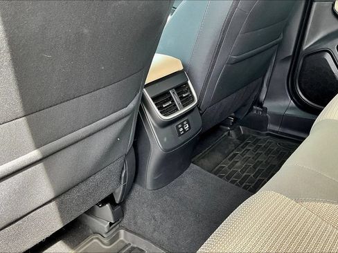 Used 2024 Subaru Outback Premium AWD/4WD image 10