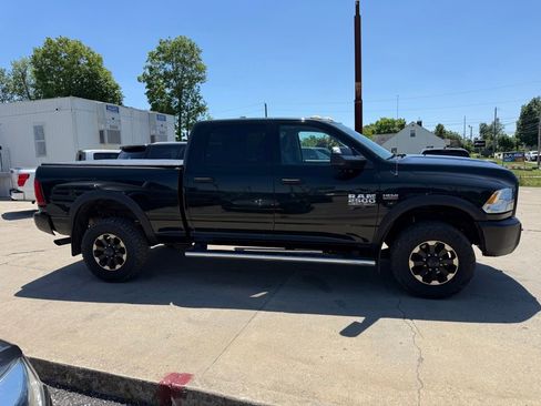 Used 2016 RAM 2500 Tradesman w/ Chrome Appearance Group AWD/4WD image 5