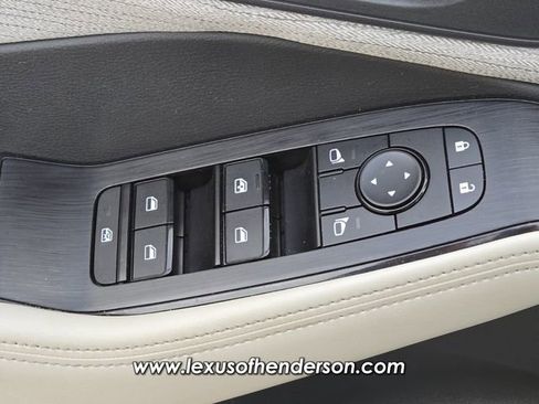 Used 2022 Nissan Rogue SV image 21