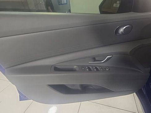 Used 2024 Hyundai Elantra SEL image 12