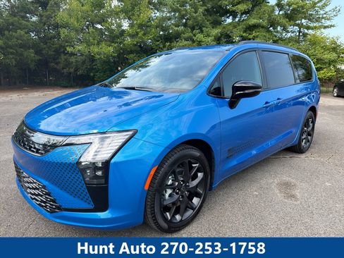 New 2027 Chrysler Pacifica Select FWD image 1